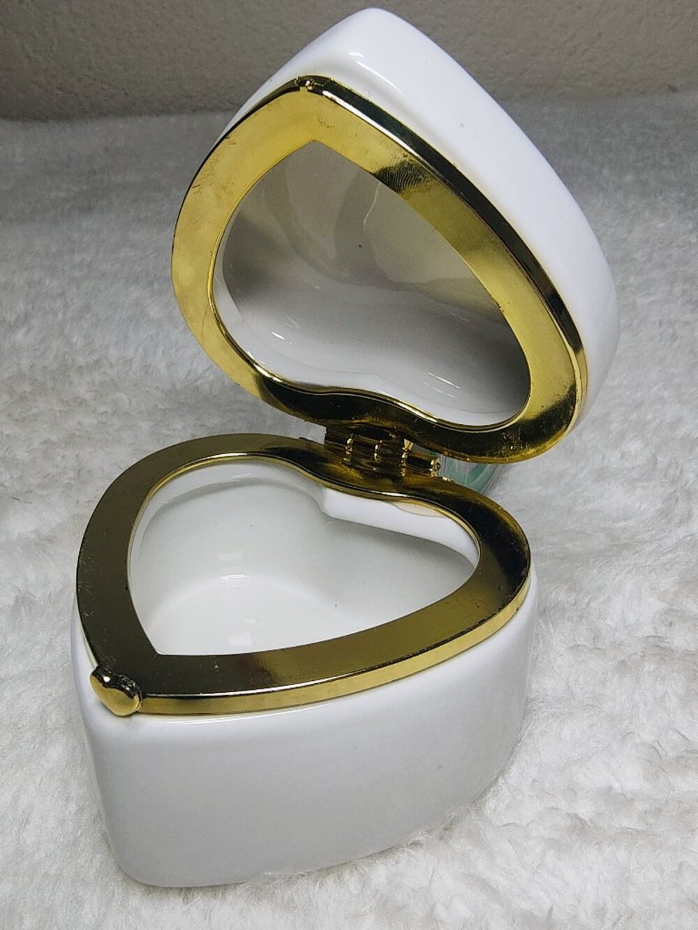 Heart shaped trinket box